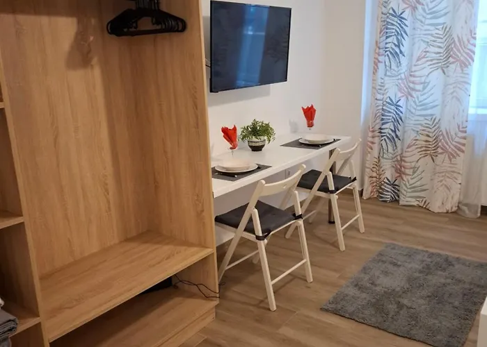 Petite Retreat In Kolonaki, Athens